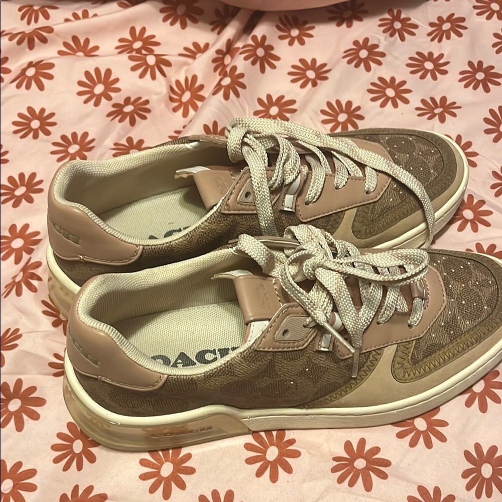 Women's Beige Sneakers